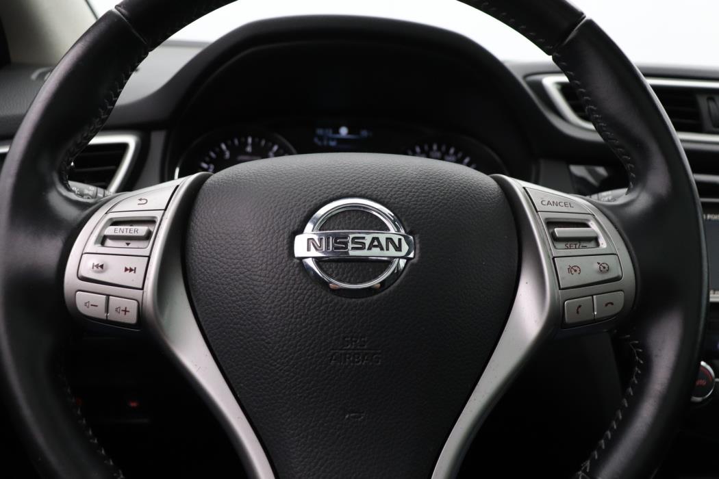 NISSAN Qashqai 2015