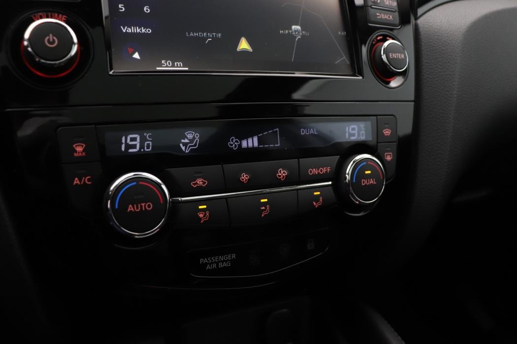 NISSAN Qashqai 2015