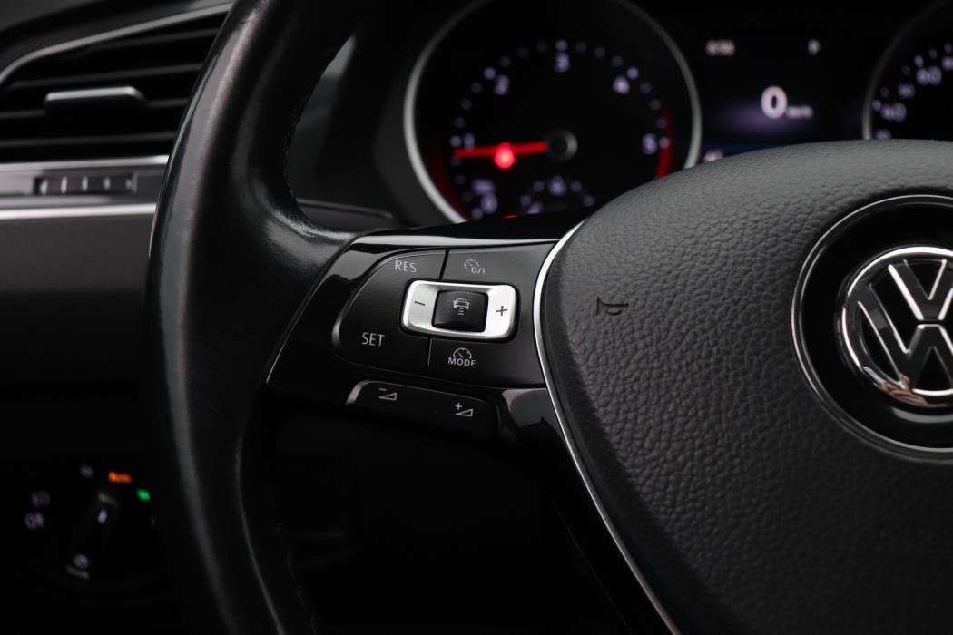 VOLKSWAGEN Tiguan 2017
