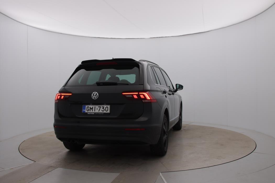 VOLKSWAGEN Tiguan 2017