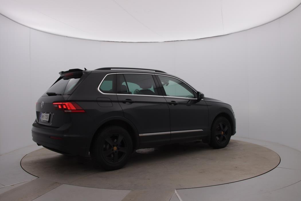 VOLKSWAGEN Tiguan 2017