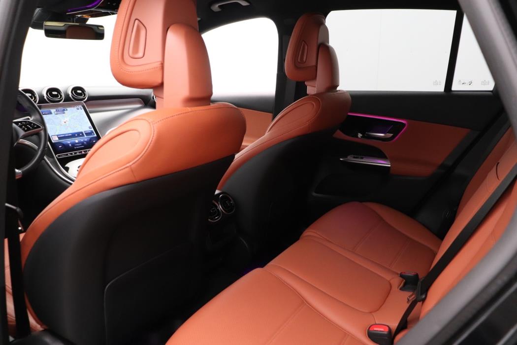 MERCEDES-BENZ GLC 2023