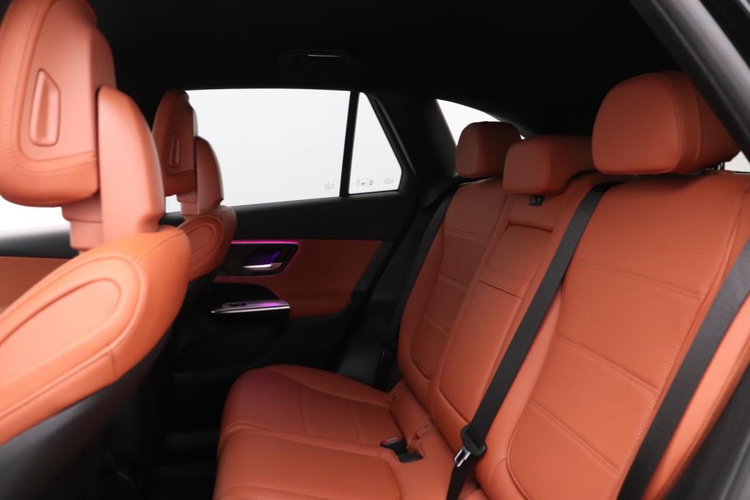 MERCEDES-BENZ GLC 2023
