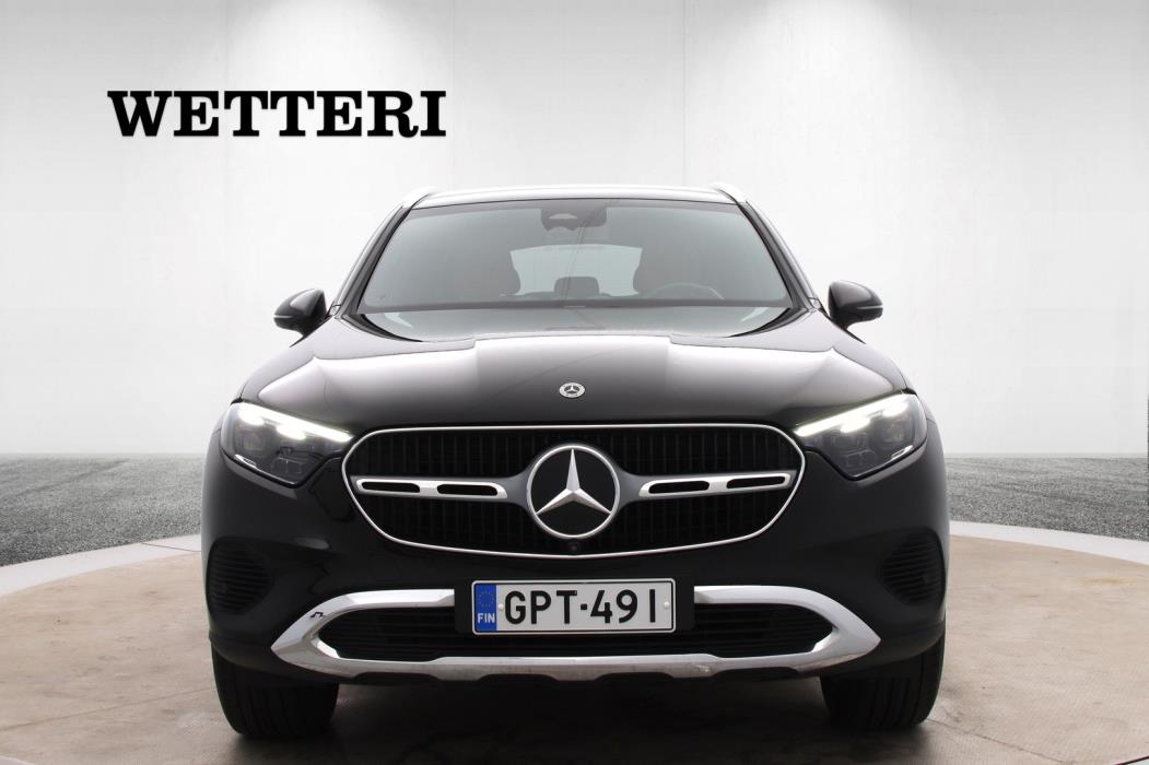 MERCEDES-BENZ GLC 2023