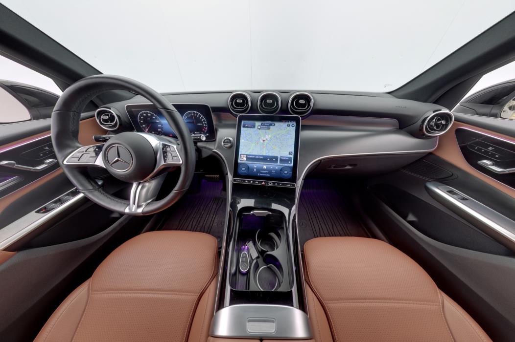 MERCEDES-BENZ GLC 2023