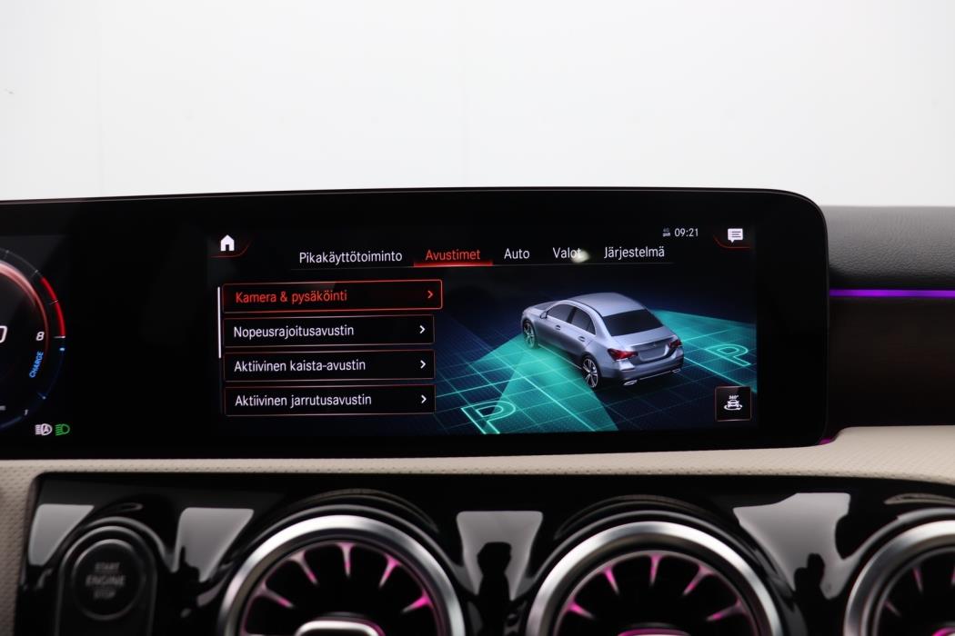 MERCEDES-BENZ A 2021