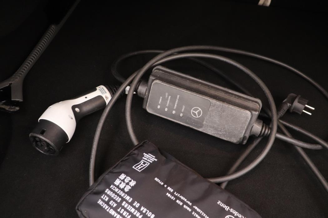 MERCEDES-BENZ A 2021