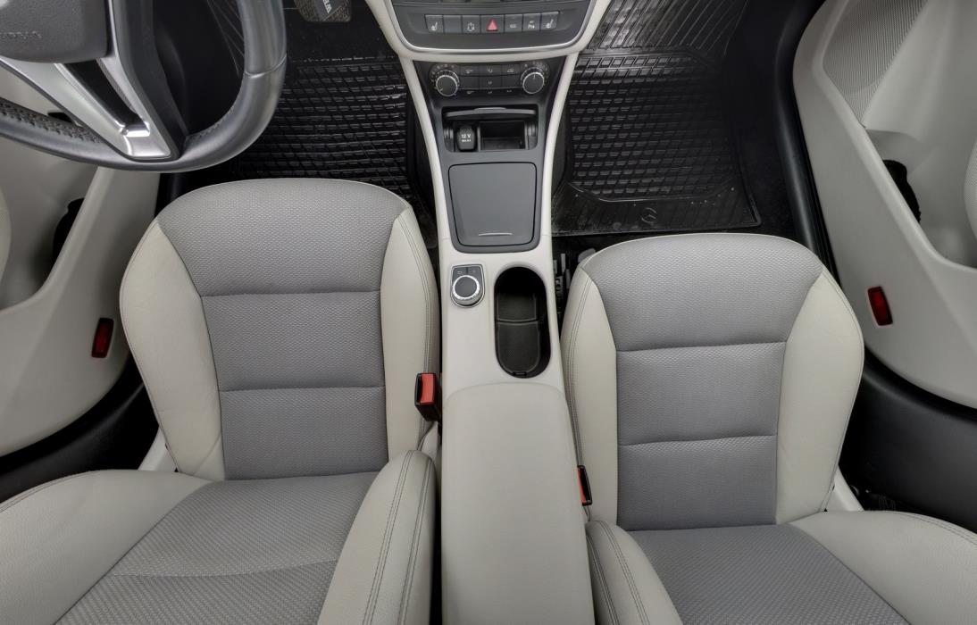 MERCEDES-BENZ CLA 2014