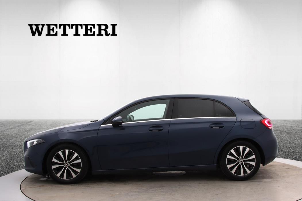 MERCEDES-BENZ A 2021