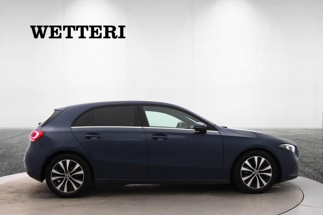 MERCEDES-BENZ A 2021