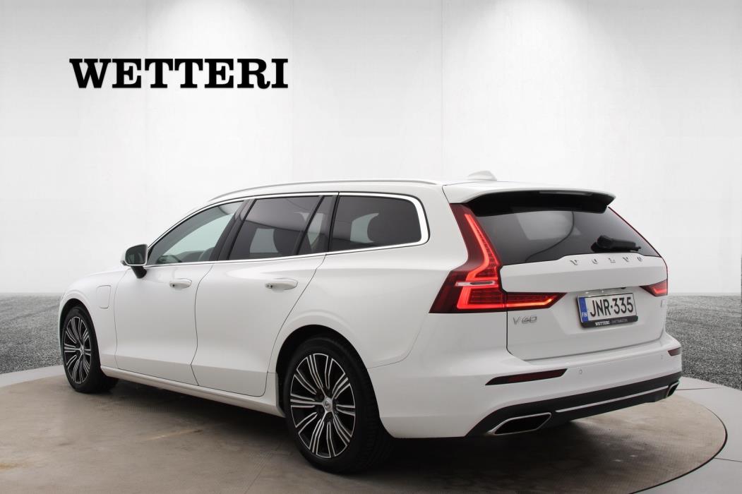 VOLVO V60 2021