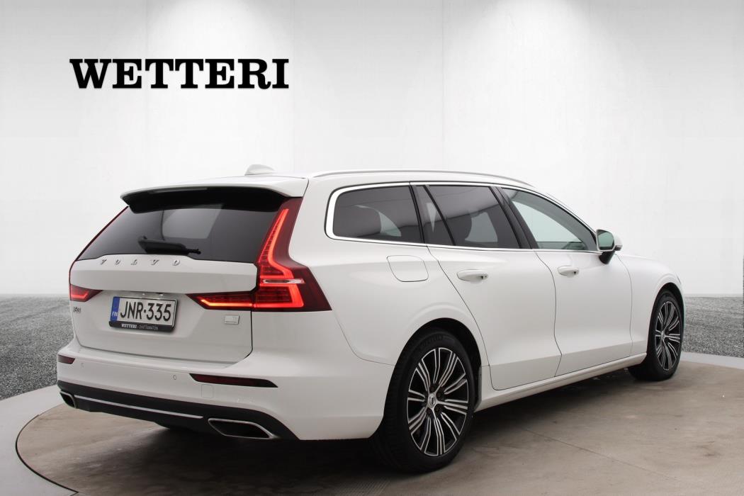 VOLVO V60 2021