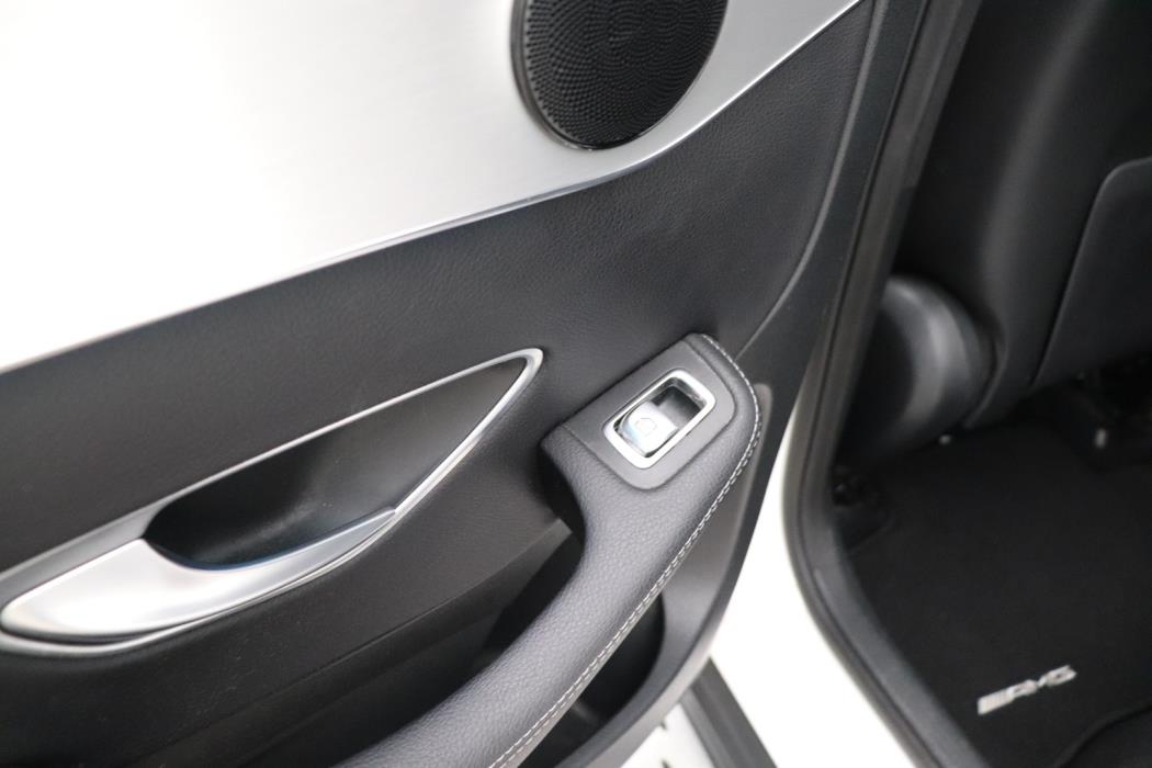 MERCEDES-BENZ GLC 2017