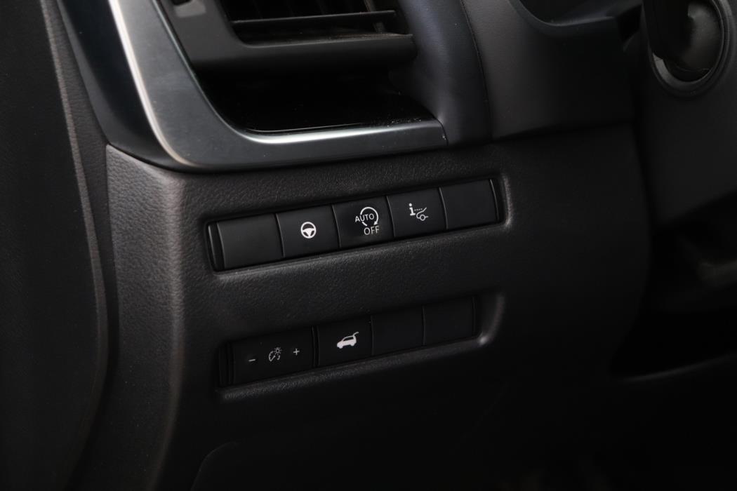 NISSAN Qashqai 2023