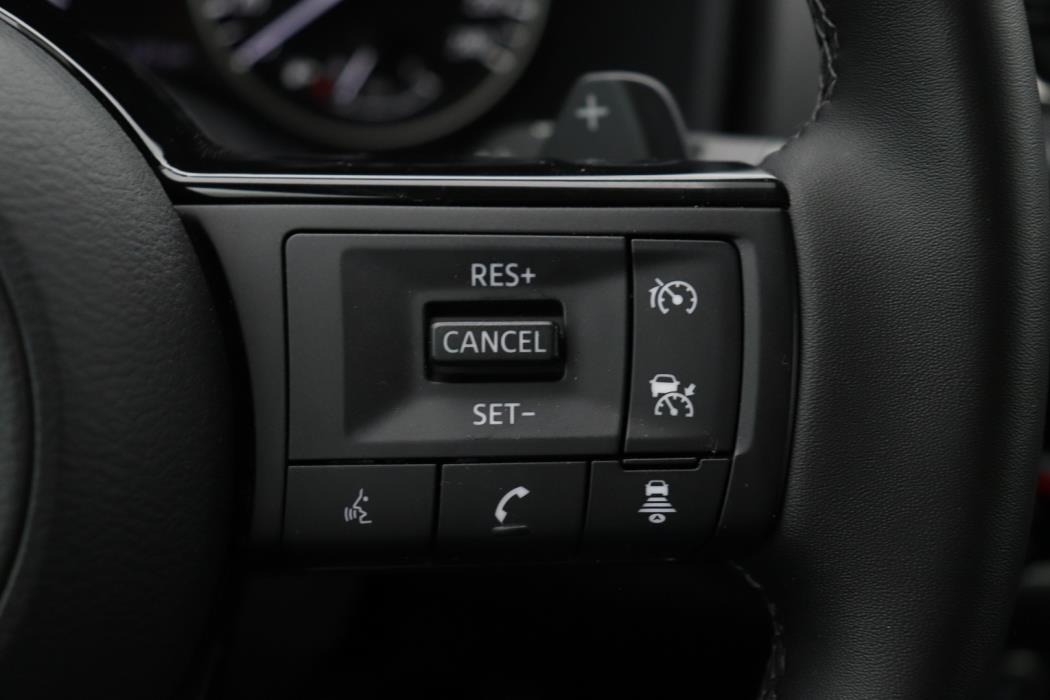 NISSAN Qashqai 2024