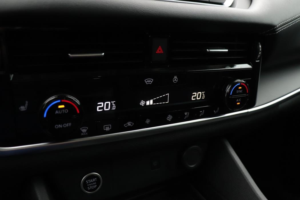 NISSAN Qashqai 2024