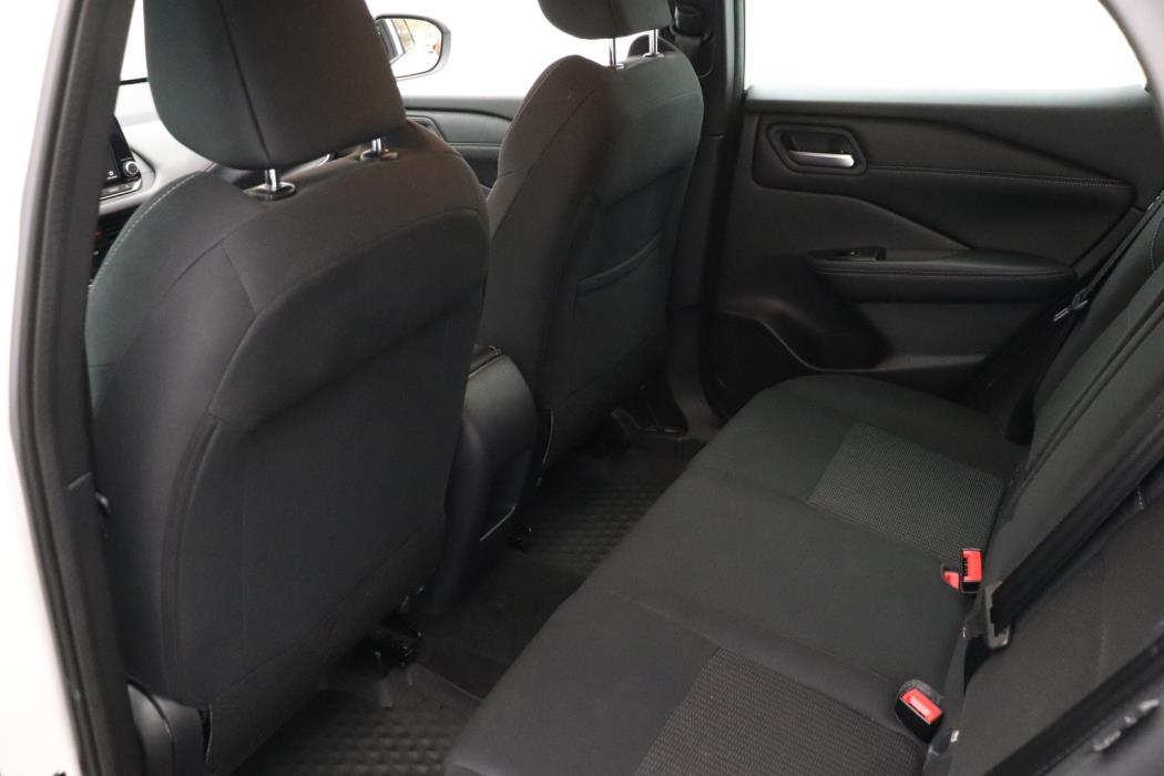 NISSAN Qashqai 2024