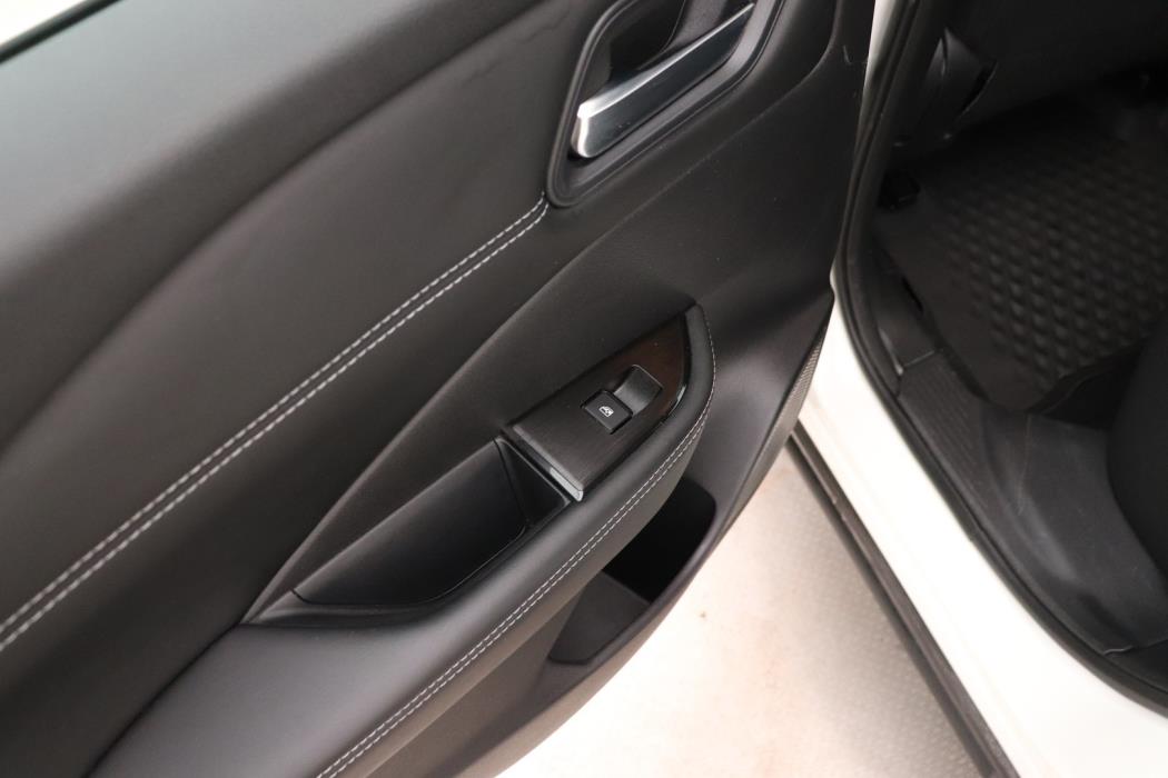 NISSAN Qashqai 2024