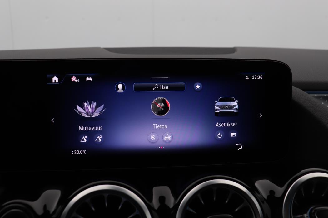 MERCEDES-BENZ EQA 2024