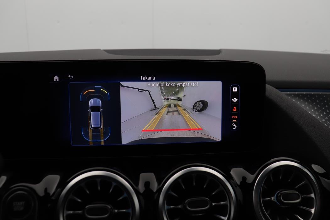 MERCEDES-BENZ EQA 2024