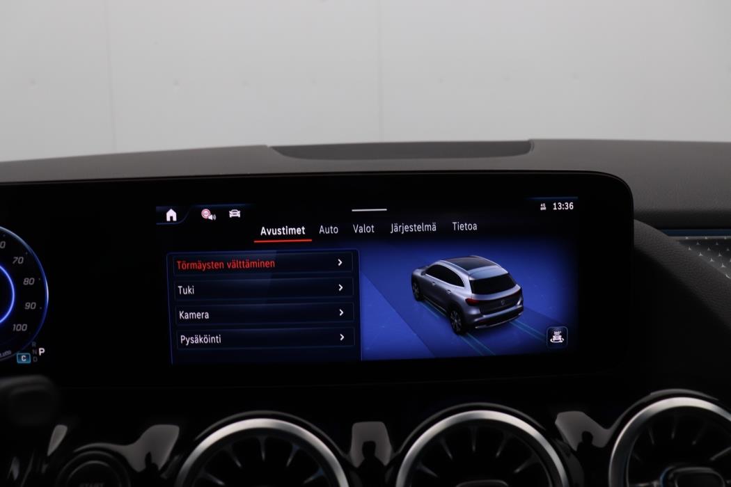 MERCEDES-BENZ EQA 2024