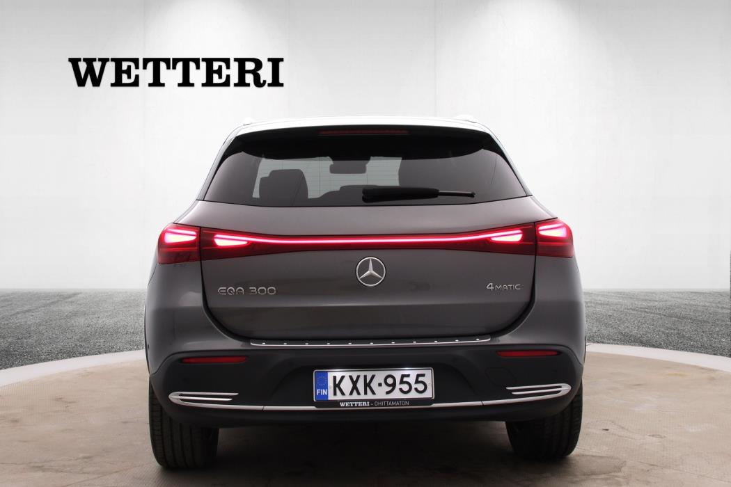MERCEDES-BENZ EQA 2024