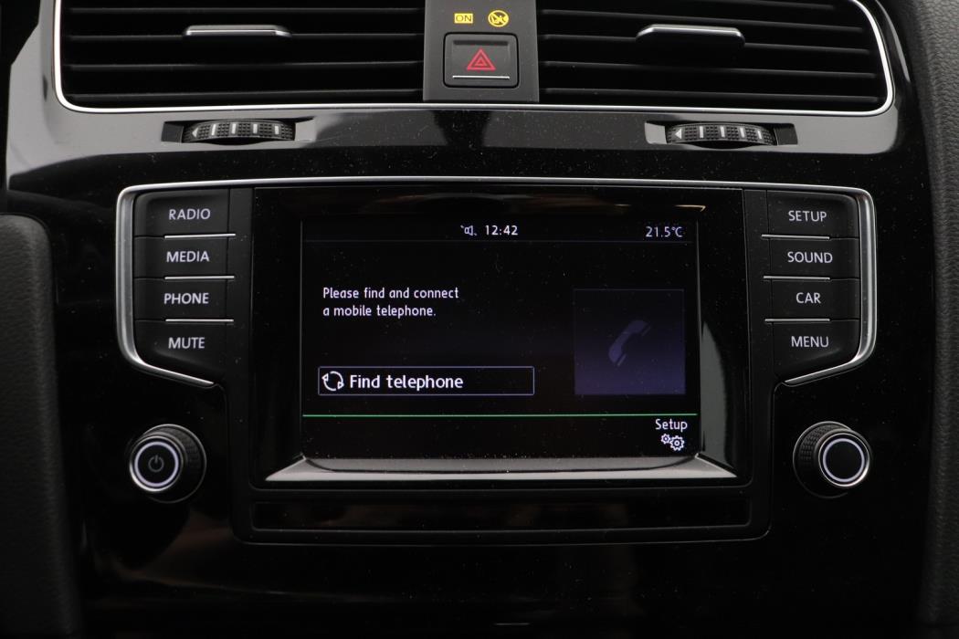 VOLKSWAGEN Golf 2013