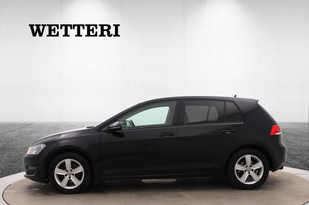 VOLKSWAGEN Golf 2013