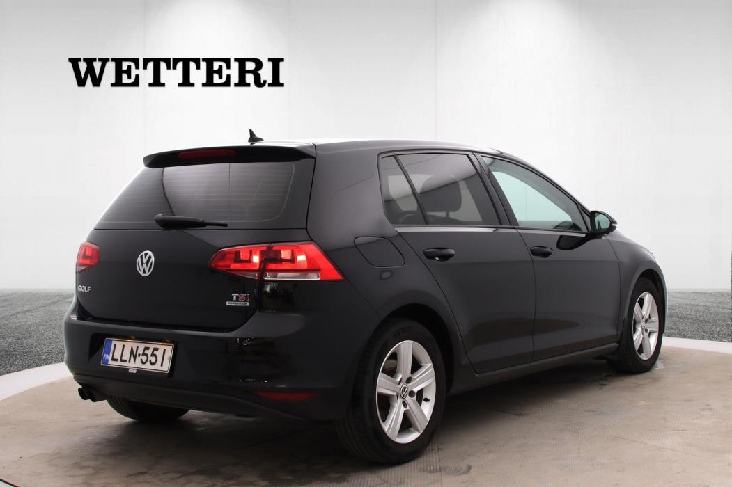 VOLKSWAGEN Golf 2013