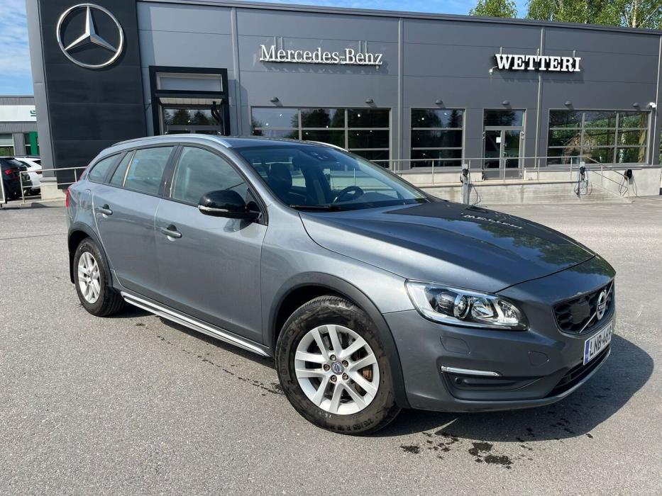 VOLVO V60 Cross Country 2016