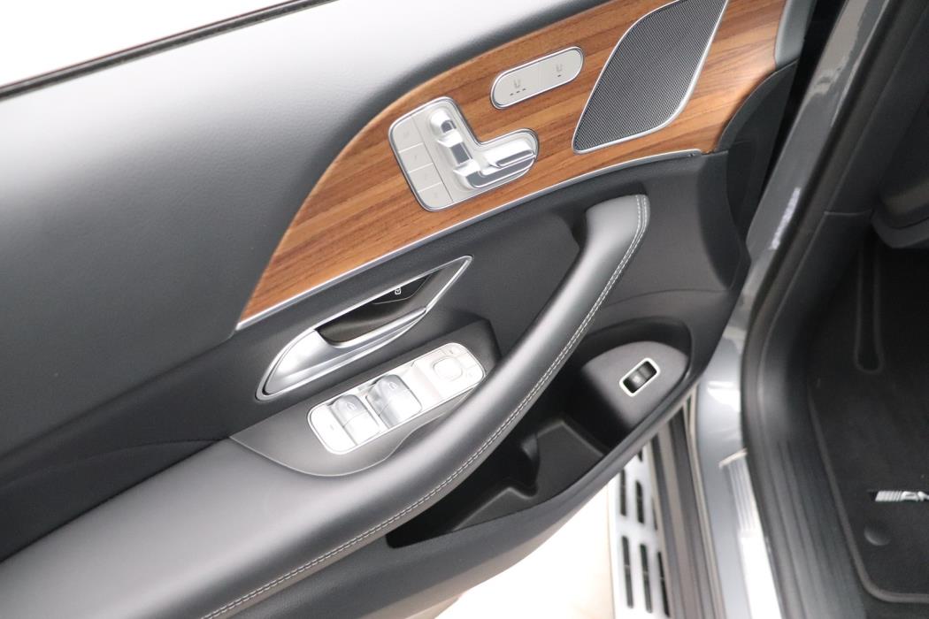 MERCEDES-BENZ GLE 2021