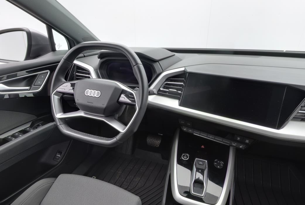 AUDI Q4 e-tron 2023
