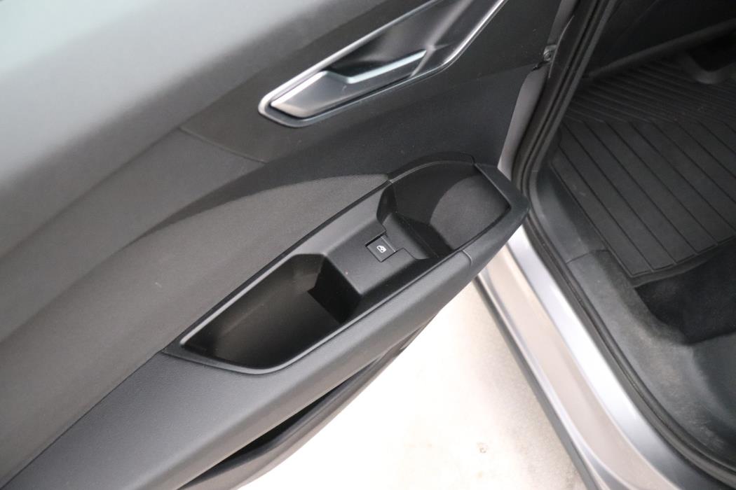 AUDI Q4 e-tron 2023