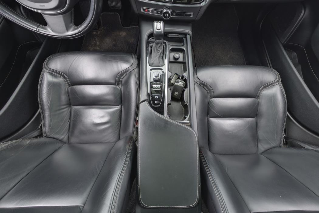 VOLVO V90 Cross Country 2018