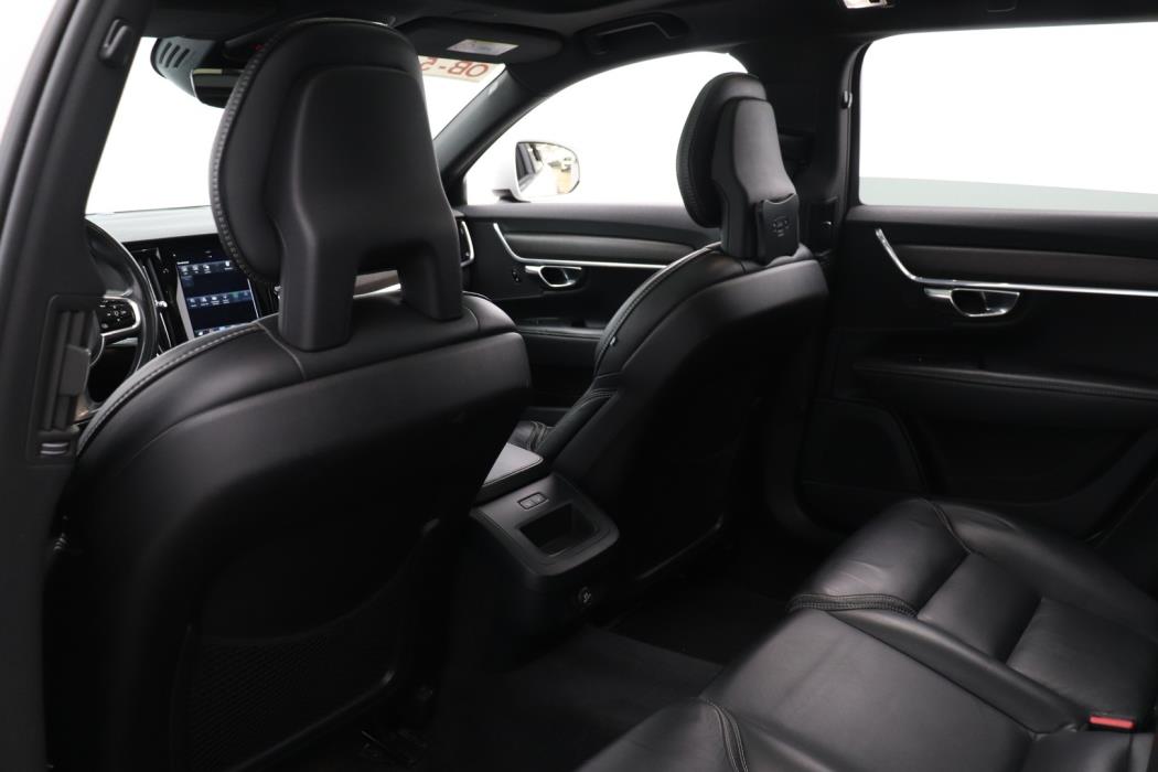 VOLVO V90 Cross Country 2018