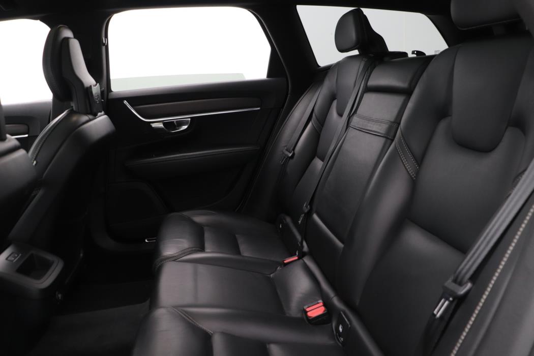 VOLVO V90 Cross Country 2018