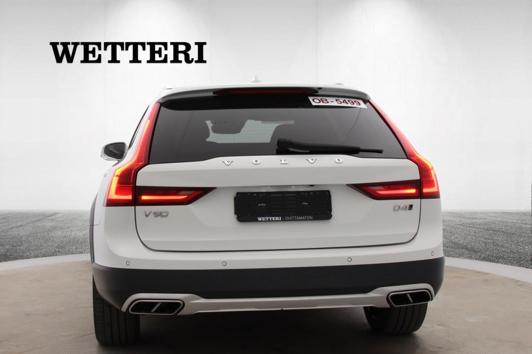 VOLVO V90 Cross Country 2018