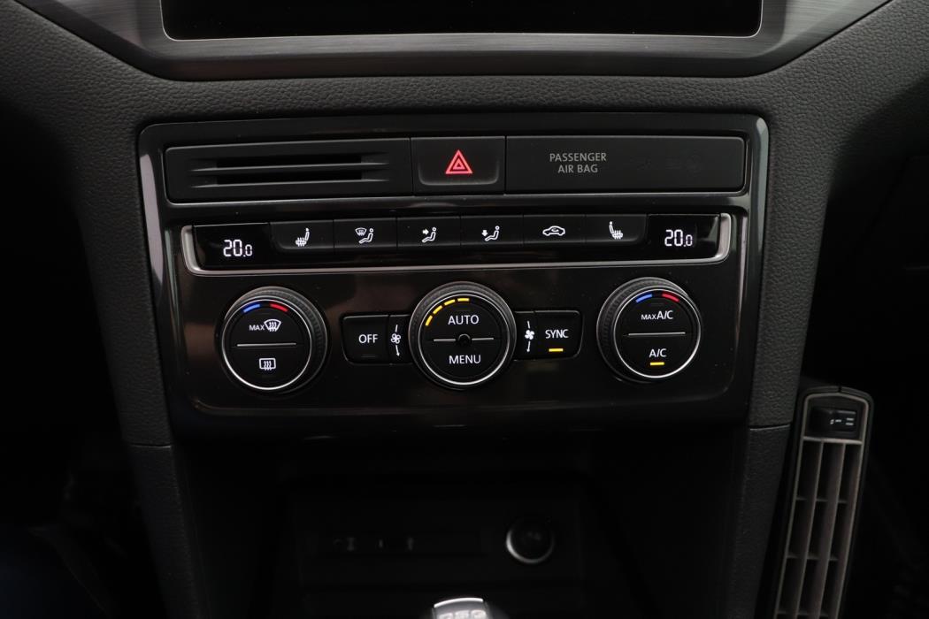 VOLKSWAGEN Golf Sportsvan 2018