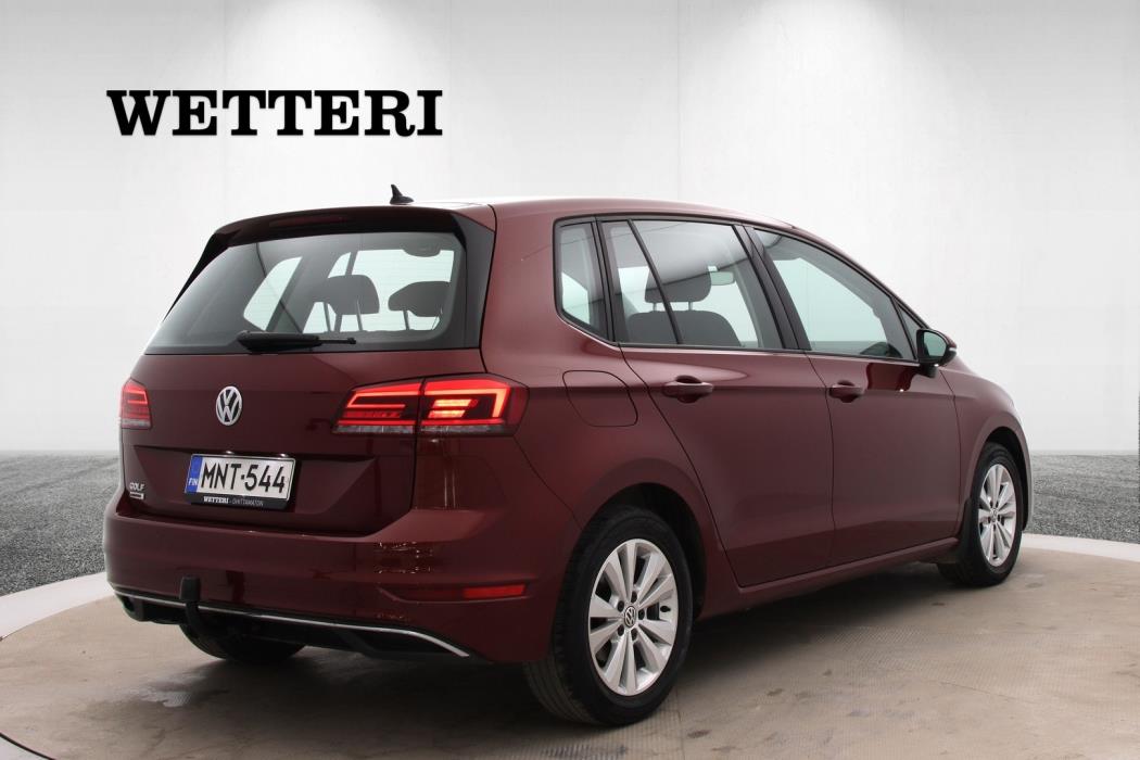 VOLKSWAGEN Golf Sportsvan 2018
