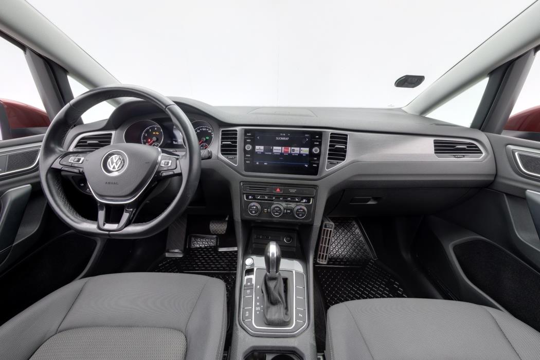 VOLKSWAGEN Golf Sportsvan 2018