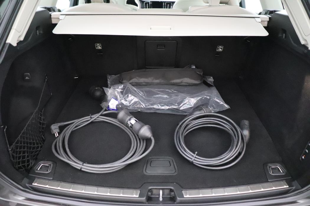 VOLVO XC60 2022