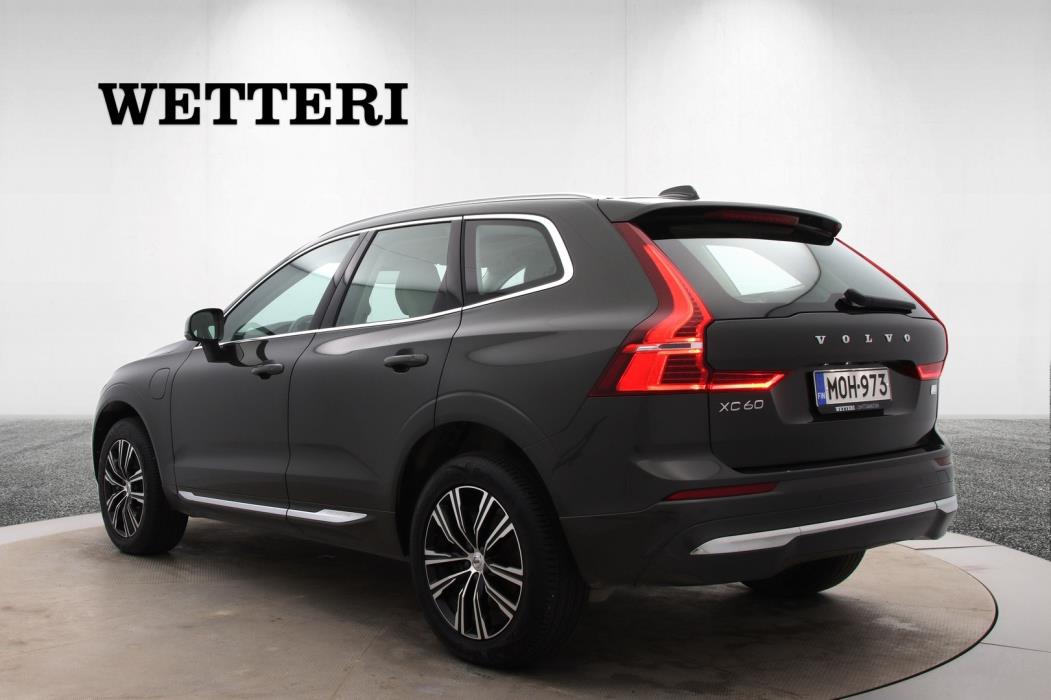 VOLVO XC60 2022
