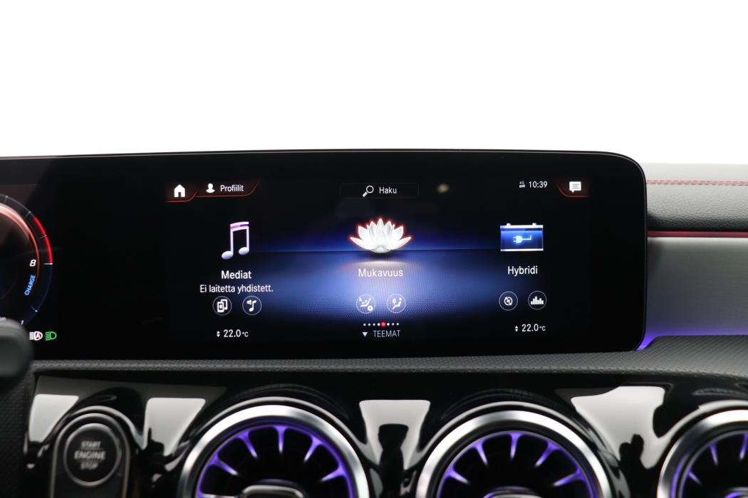 MERCEDES-BENZ CLA 2022