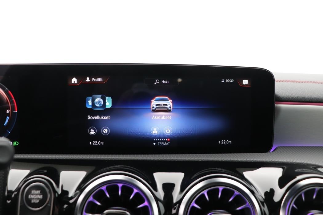 MERCEDES-BENZ CLA 2022