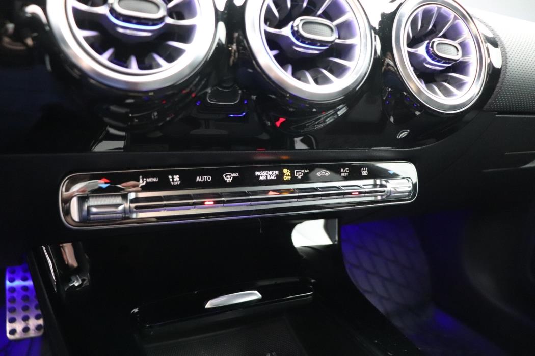 MERCEDES-BENZ CLA 2022