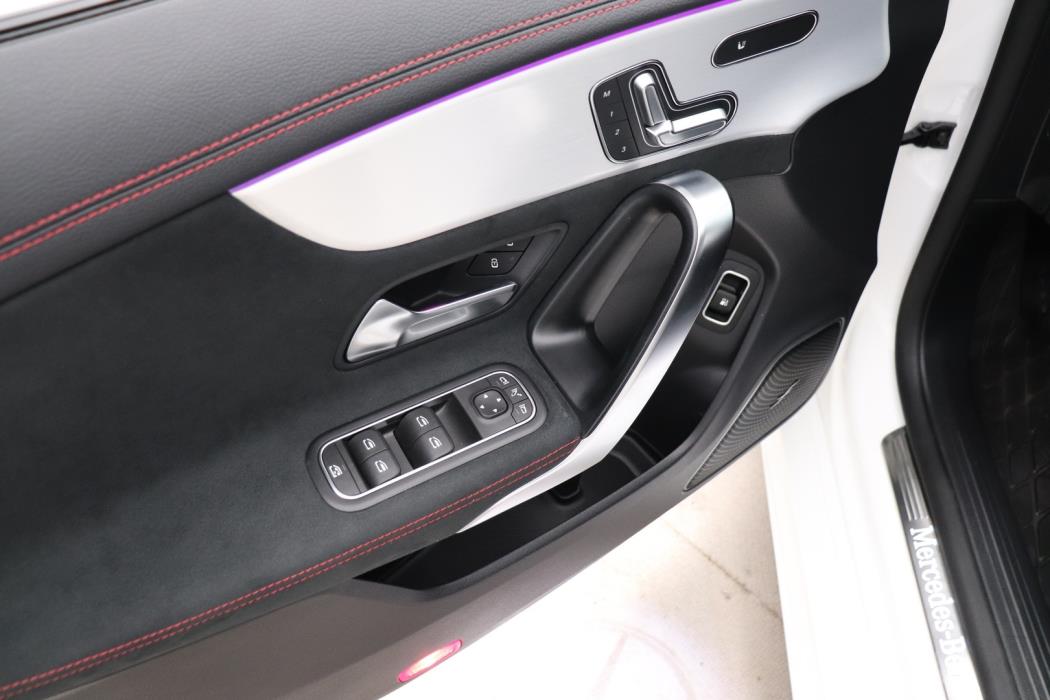 MERCEDES-BENZ CLA 2022