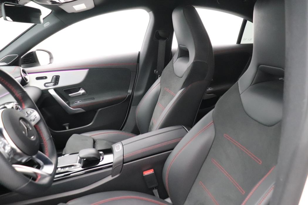 MERCEDES-BENZ CLA 2022