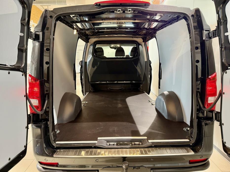 MERCEDES-BENZ VITO 2026