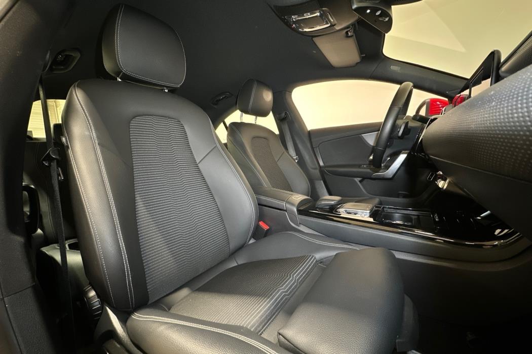 MERCEDES-BENZ CLA 2019