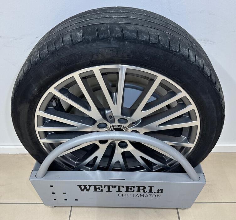 MERCEDES-BENZ CLA 2019